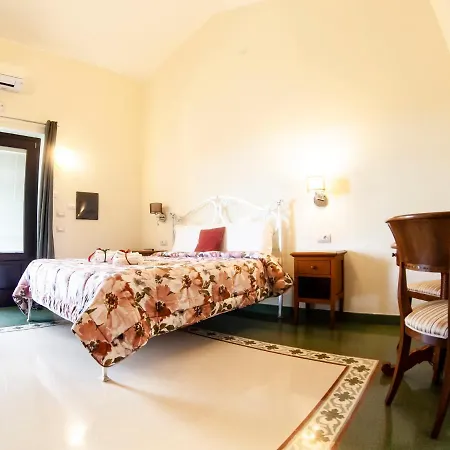 Podere Giovanni Olivo Farm stay *